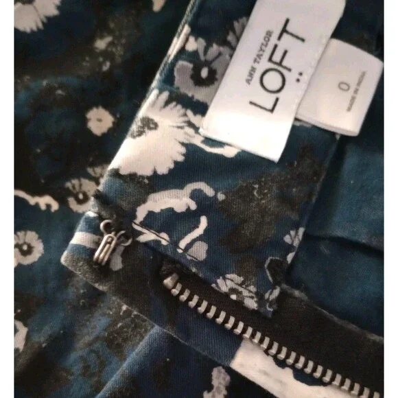 Ann Taylor LOFT Navy Blue Floral Skirt sz 0 Juniors/Womens - Picture 5 of 6